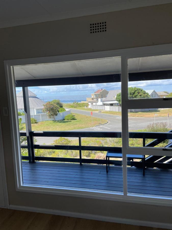 2 On Third Avenue Apartment Hermanus Exterior photo